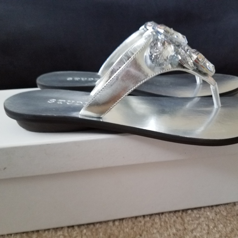 Silver jewelled thong sandal 36 - Picture 5 of 8
